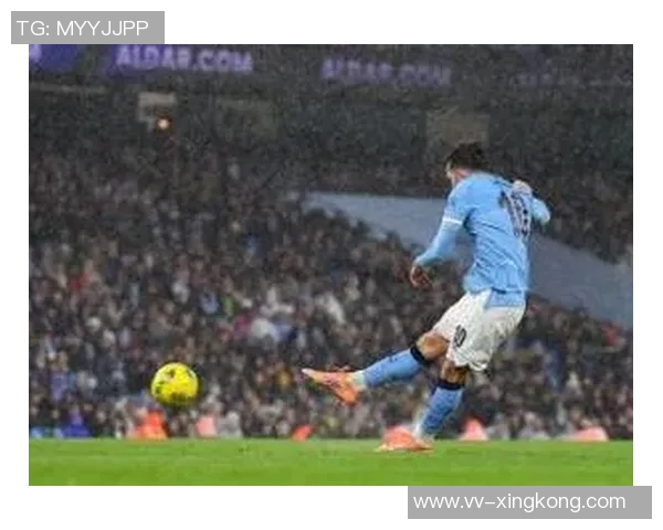 曼城宣布与21岁巴西边锋萨维尼奥续约至2031年展现长期发展计划